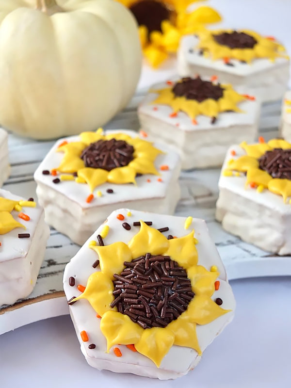 Little Debbie Vanilla Fall Party Cakes decorated as sunflowers for an autumn dessert serving suggestion